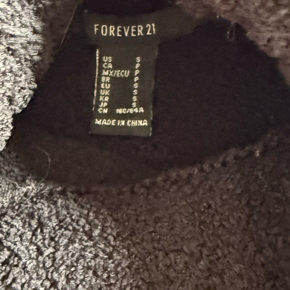 FOREVER 21 BLACK AND WHITE STRIPED FULL LENGTH TURTLENECK SWEATER WITH BUTTONS - Picture 8 of 8